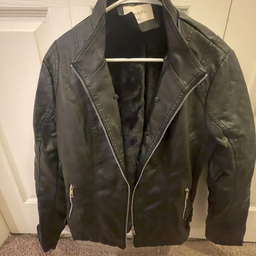 Geschallino Women's Black Faux Leather Jacket Size XXL